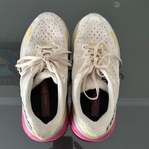 Hoka Clifton 9 Women's Running Shoes Eggnog / Blanc De Blanc. Good condition